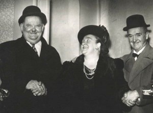 Deze afbeelding heeft een leeg alt-atribuut; de bestandsnaam is laurel-en-hardy-met-helene-marechal.jpg