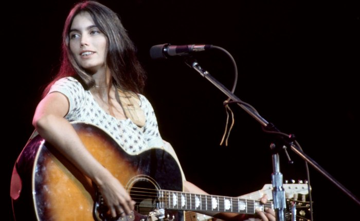 Emmylou Harris wordt&nbsp;75…