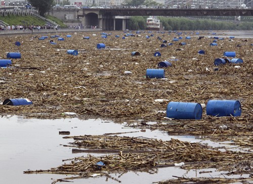Veertig jaar geleden: “Als de vaten&nbsp;barsten”