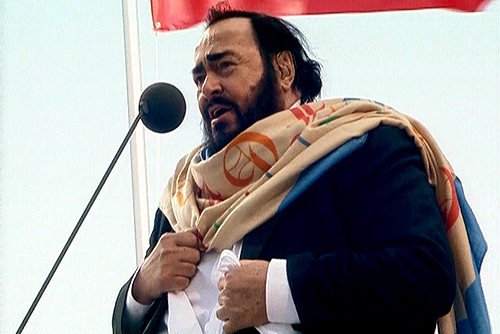 Luciano Pavarotti (1935-2007)