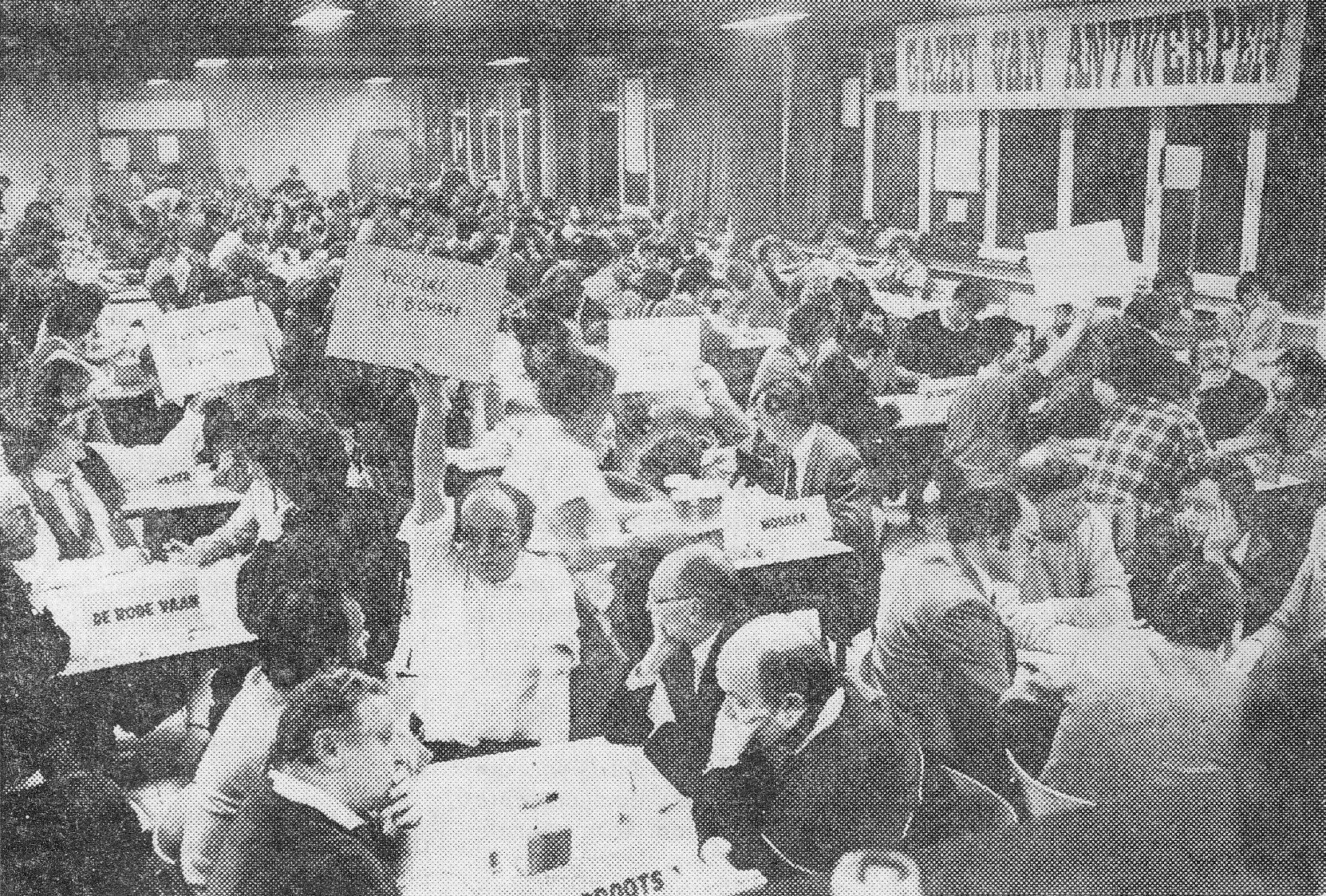 91 de rode vaan links