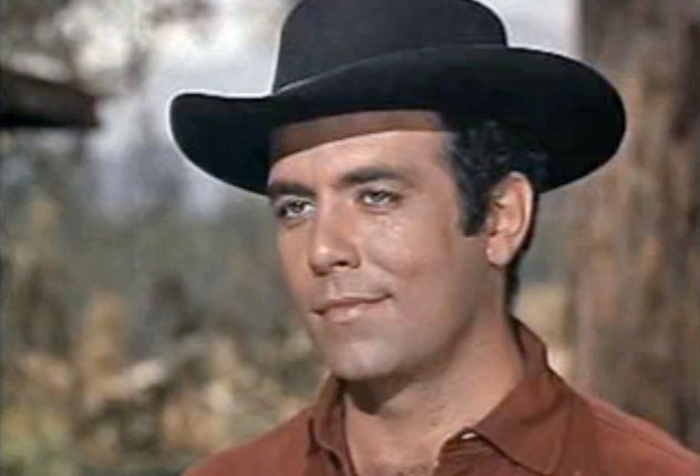 Pernell Roberts (1928-2010)