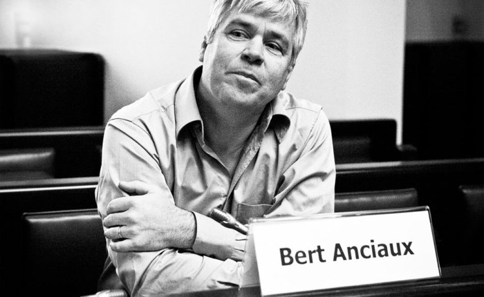 25 jaar geleden: Bert Anciaux stelt zijn cultuurnota&nbsp;voor…