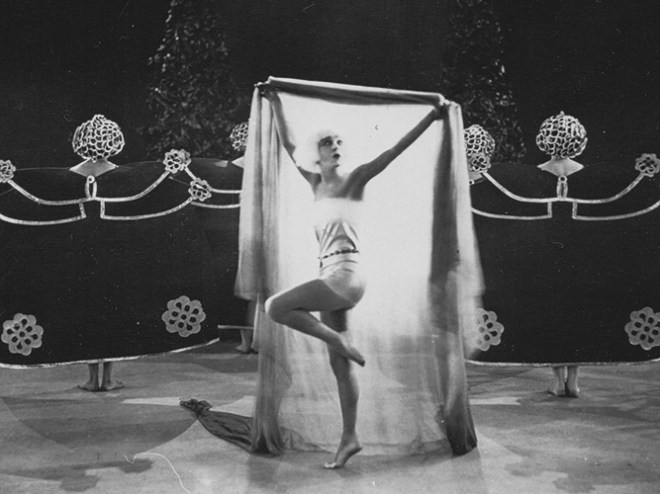 55 alla_nazimova in salome 1923