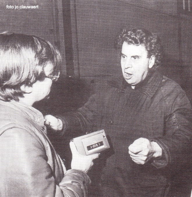 78 mikis zingt een liedje voor mij