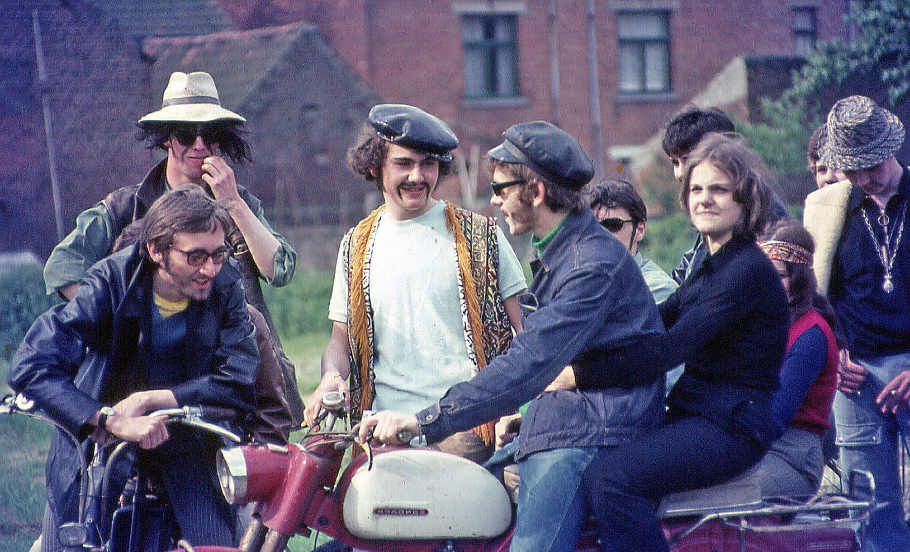 331228_2518782216715_551637742_o