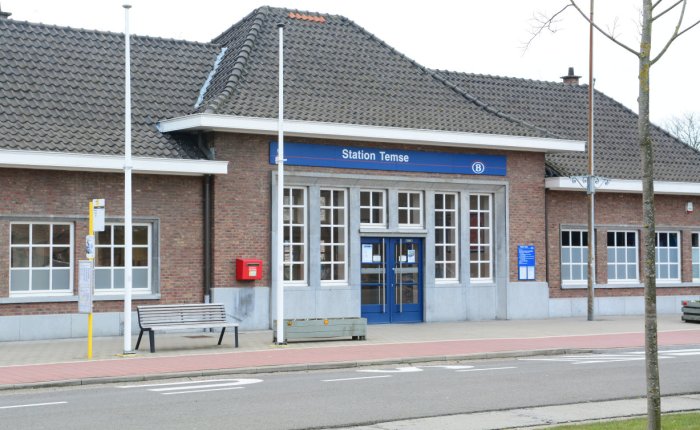 Vijf jaar geleden: loketten in het station van Temse&nbsp;afgeschaft