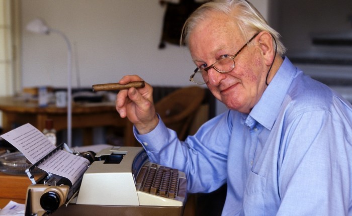 Tom Sharpe (1928-2013)