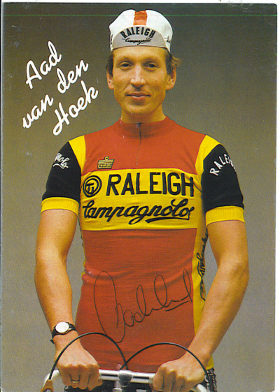 00-aad-van-den-hoek
