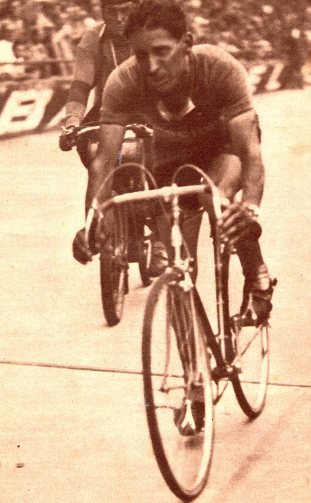 14834303672473Scan60