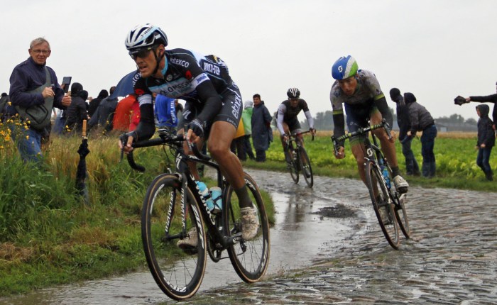 Vijf jaar geleden: Matteo Trentin wint&nbsp;Parijs-Tours