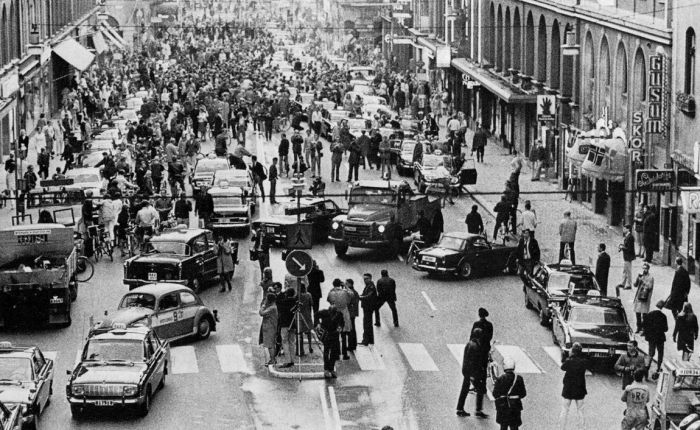 55 jaar geleden: Zweden schakelt over van links rijden naar rechts&nbsp;rijden