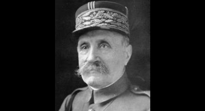 Vijf jaar geleden: Foch weg of&nbsp;niet?