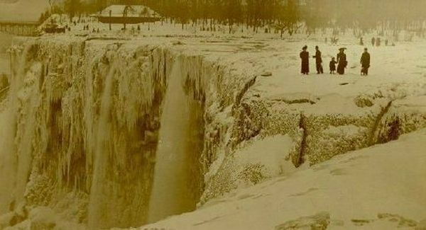 175 jaar geleden: Niagara Falls bevroren!