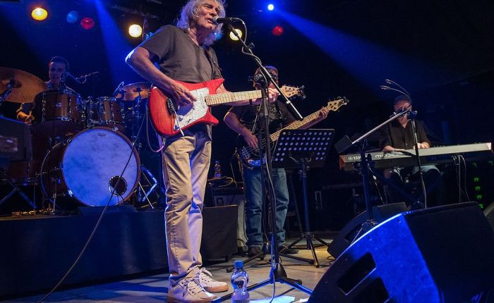 Albert Lee wordt&nbsp;tachtig…