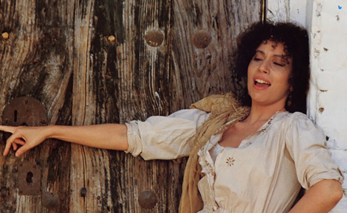 Julia Migenes wordt&nbsp;tachtig…