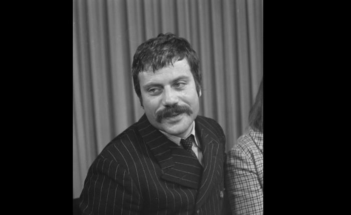 Oliver Reed (1938-1999)
