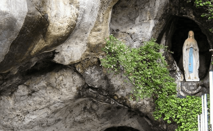 25 jaar geleden: “De reis naar Lourdes” in het NTG