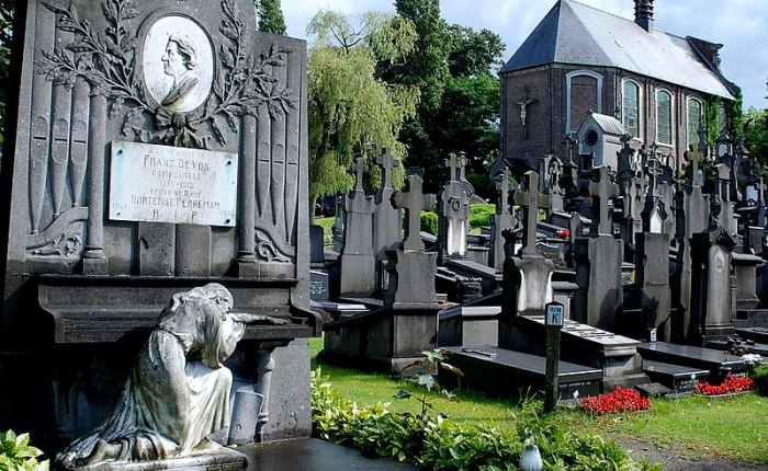 25 jaar geleden: tijd schrijdt voort over Gentse&nbsp;begraafplaatsen