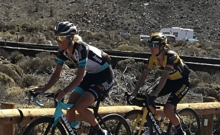 Vorig jaar: Moniek Tenniglo en Marianne Vos op de&nbsp;Teide