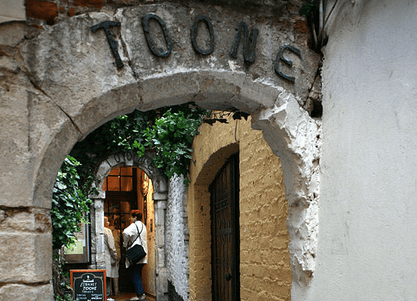 25 jaar geleden: poppen te&nbsp;koop