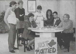 25 jaar geleden: twee Gentse amateurtheaters brengen een nieuw&nbsp;stuk