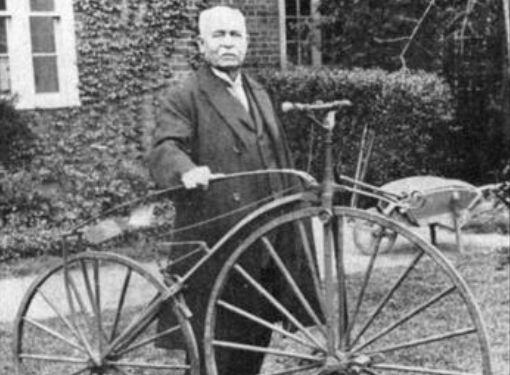 155 jaar geleden: James Moore wint de eerste&nbsp;wielerwedstrijd