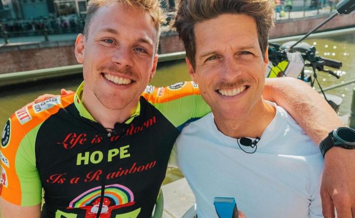 Bert De Backer bij Bar Bidon