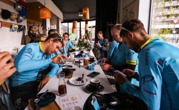 Vijf jaar geleden: Astana bij Bar Bidon