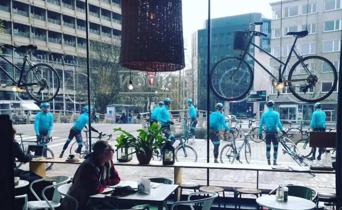 Vijf jaar geleden: Astana bij Bar Bidon