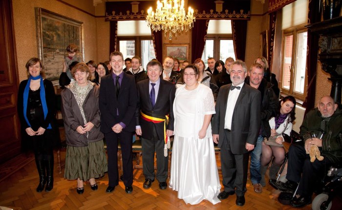 Vijftien jaar geleden: Luc De Ryck trouwt voor de 1600ste&nbsp;maal…
